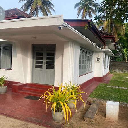 Villa 95 Dikwella Exterior foto